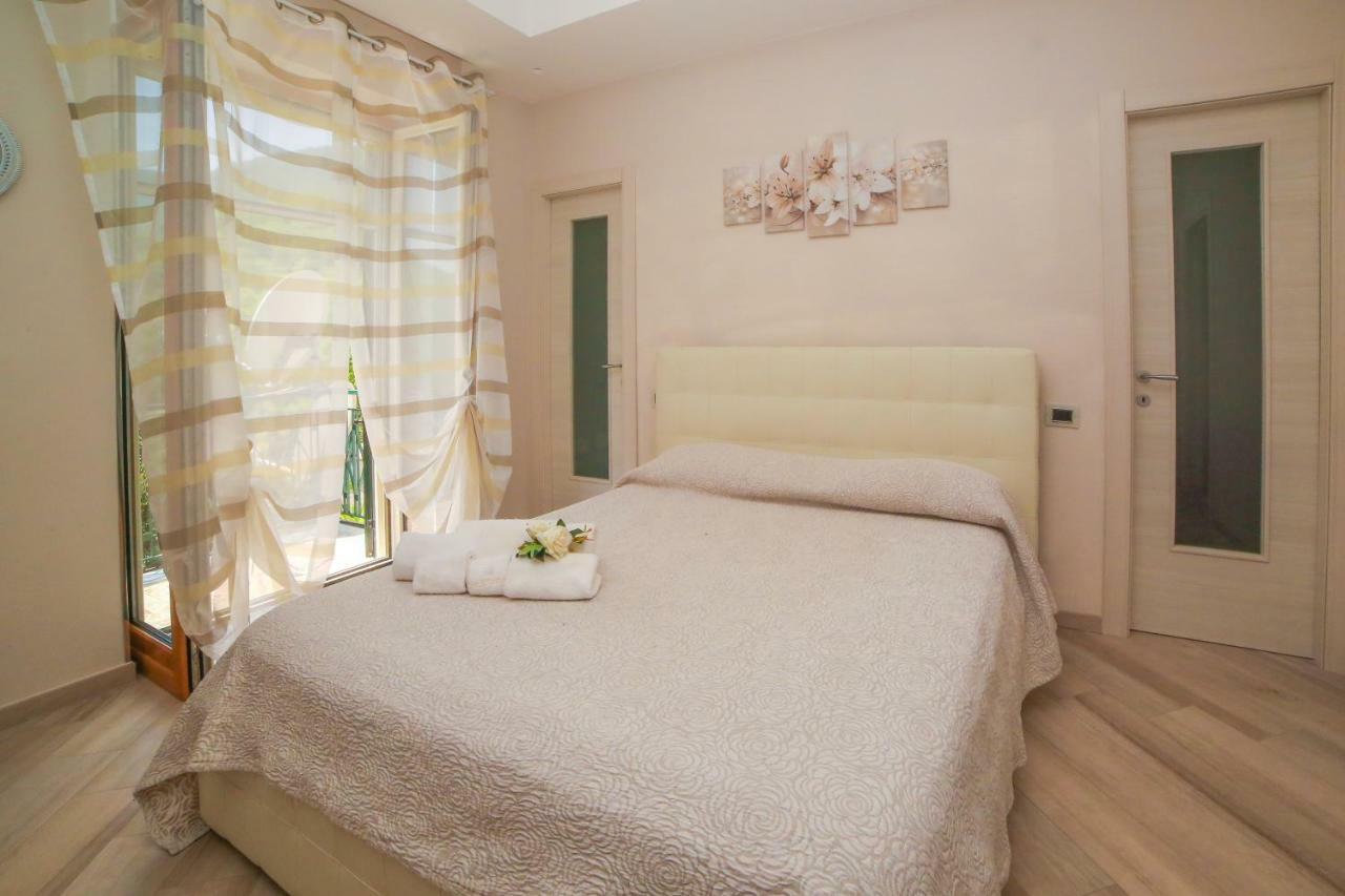 Tramonti Di Sole Villa Bagian luar foto