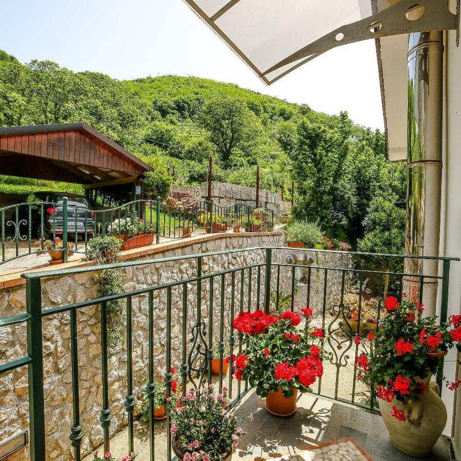 Tramonti Di Sole Villa Bagian luar foto
